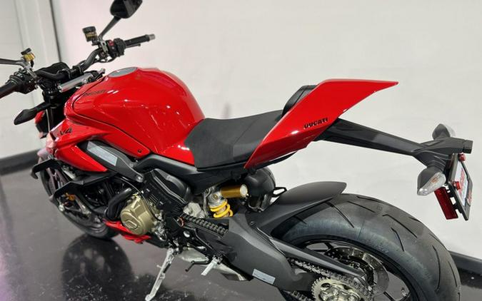 2023 Ducati Streetfighter V4 Ducati Red