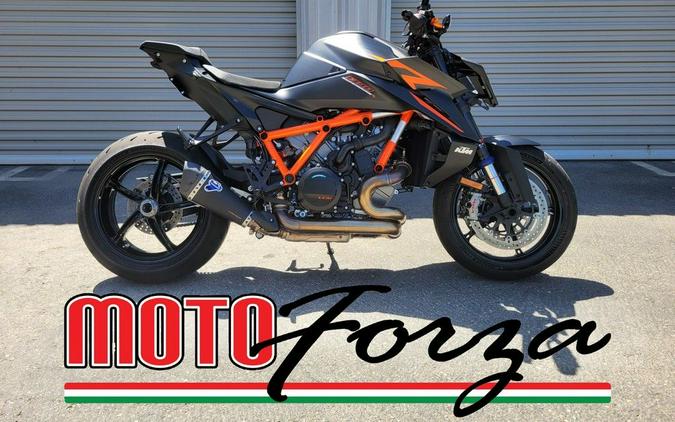2025 KTM Superduke 1390R EVO