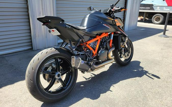 2025 KTM Superduke 1390R EVO