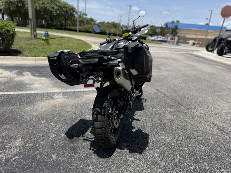 2025 Husqvarna Norden 901 Expedition 901