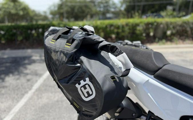 2025 Husqvarna Norden 901 Expedition 901