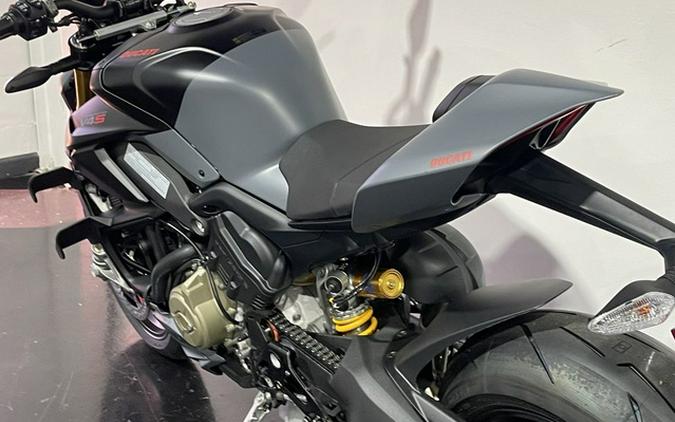 2024 Ducati Streetfighter V4 S Grey & Black