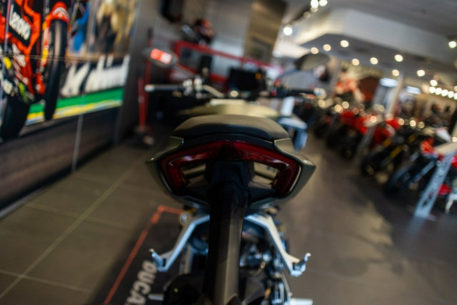 2025 Ducati STREETFIGHTER V2