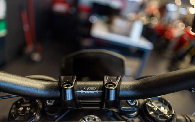 2025 Ducati STREETFIGHTER V2