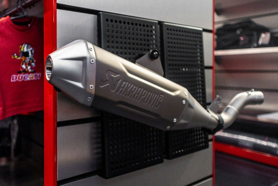 2025 Ducati STREETFIGHTER V2