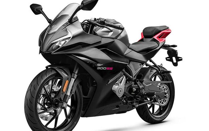 2025 CFMOTO 300SS