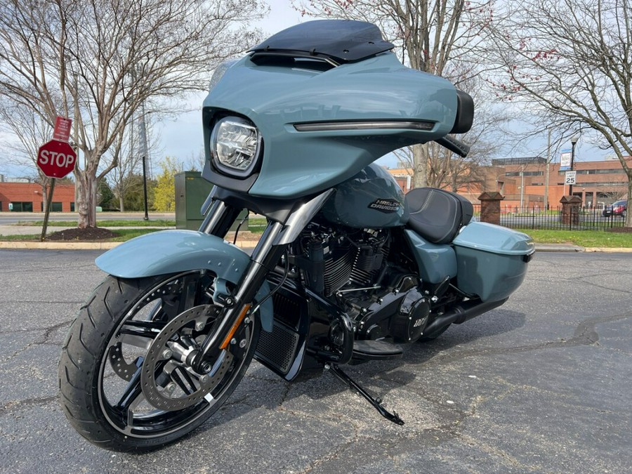 2024 FLHX Street Glide®