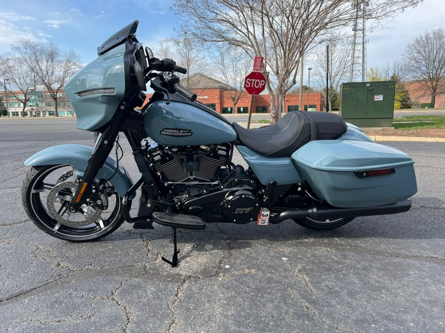 2024 FLHX Street Glide®