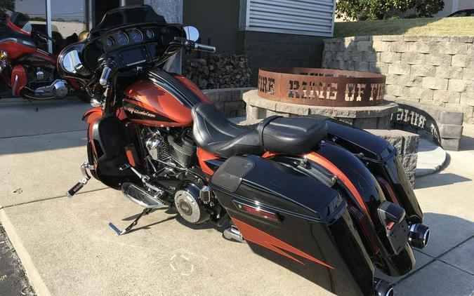 2017 Harley-Davidson® FLHXSE - CVO™ Street Glide®