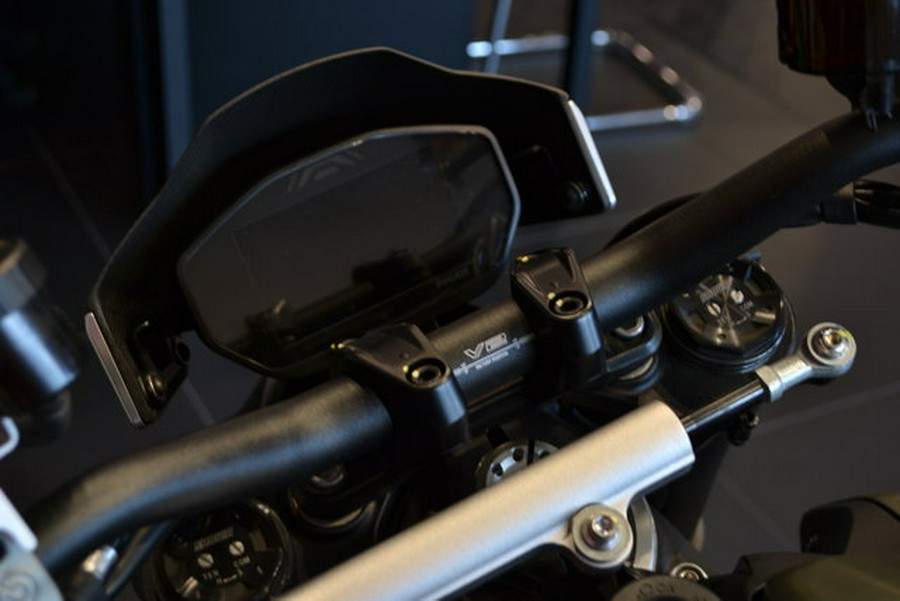 2023 Ducati Streetfighter V2