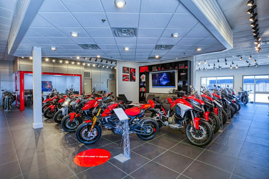 2023 Ducati Streetfighter V2