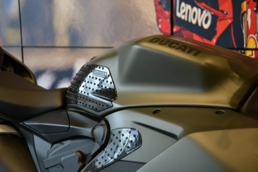 2023 Ducati Streetfighter V2