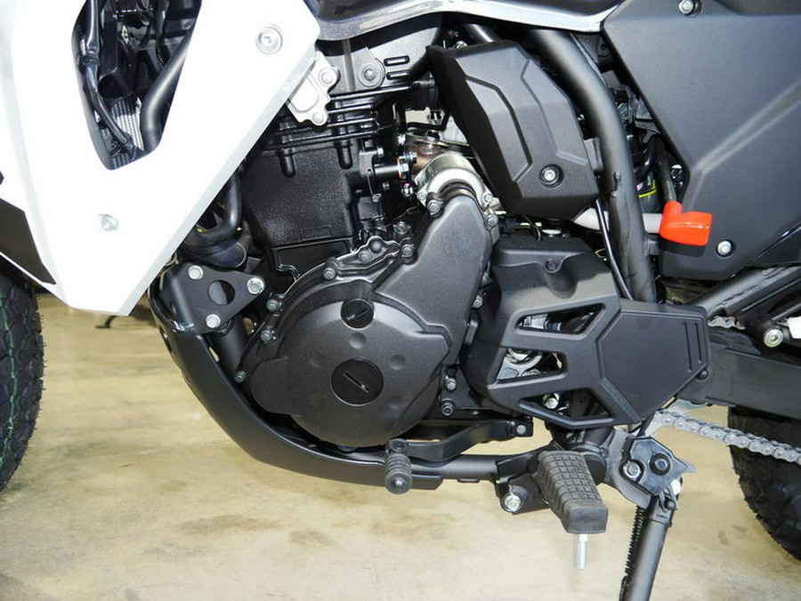 2025 Kawasaki KLR®650 Pearl Crystal White/Metallic Carbon Gray ABS
