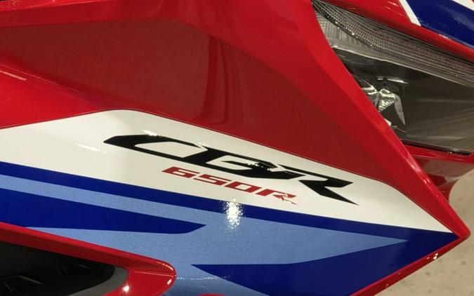 2026 Honda CB650R E-Clutch