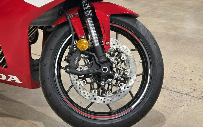 2026 Honda CB650R E-Clutch