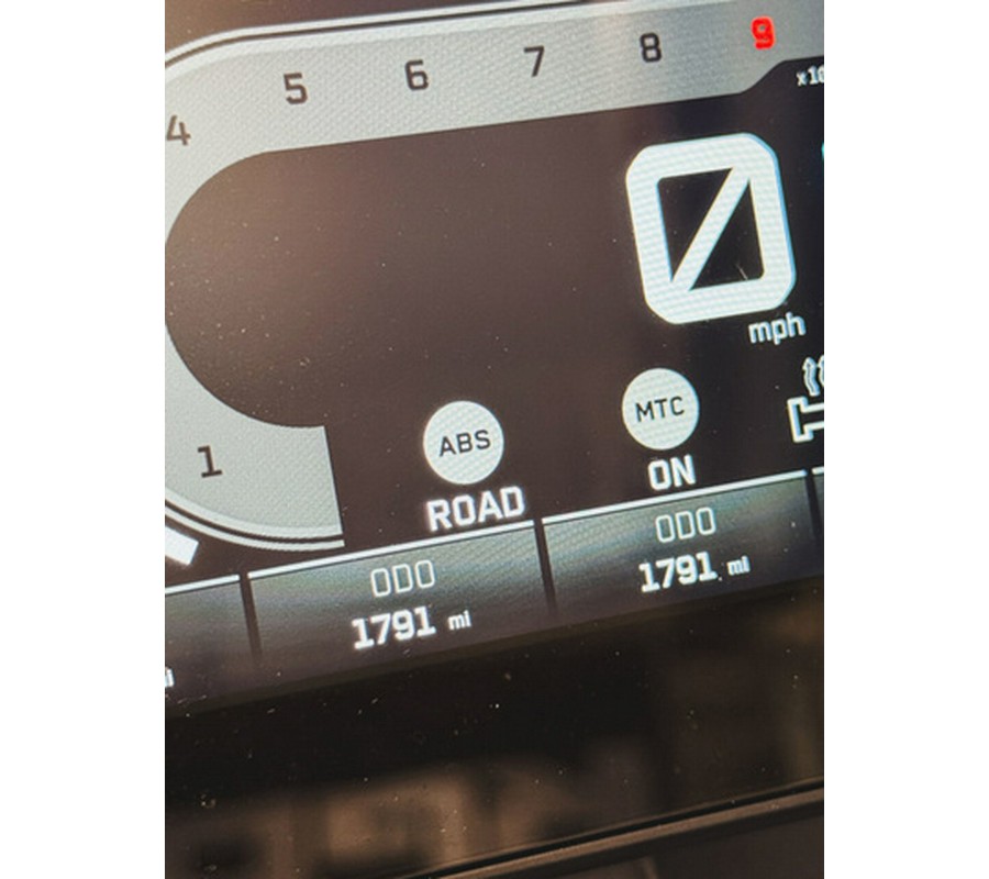 2023 KTM Adventure 890