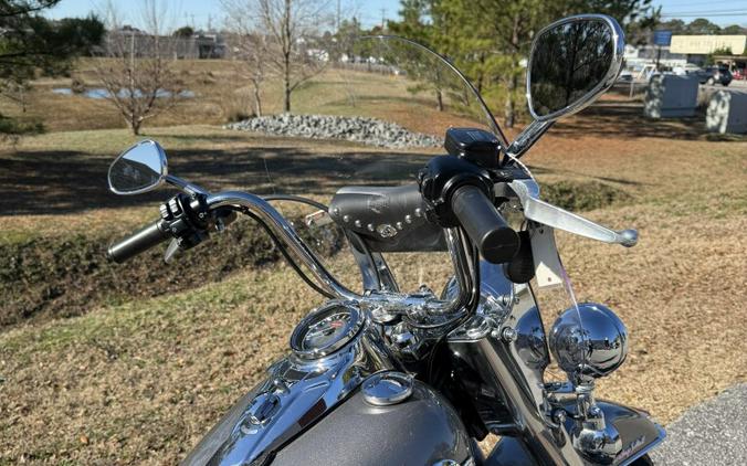 2016 Harley-Davidson® FLSTC Heritage Softail® Classic