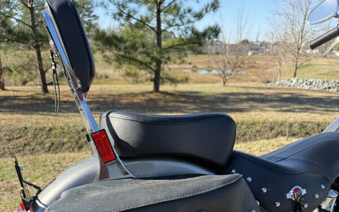 2016 Harley-Davidson® FLSTC Heritage Softail® Classic