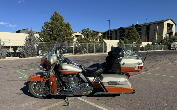 2009 CVO™ Ultra Classic® Electra Glide®