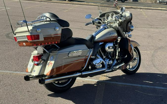 2009 CVO™ Ultra Classic® Electra Glide®
