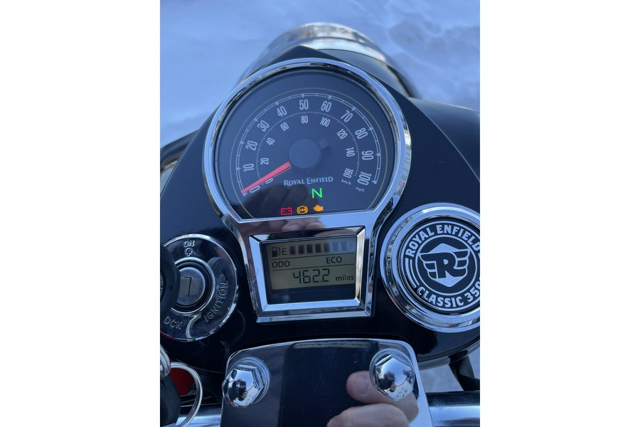 2024 Royal Enfield CLASSIC 350 - CHROME RED