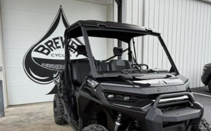 2026 Can-Am® Defender XT HD11