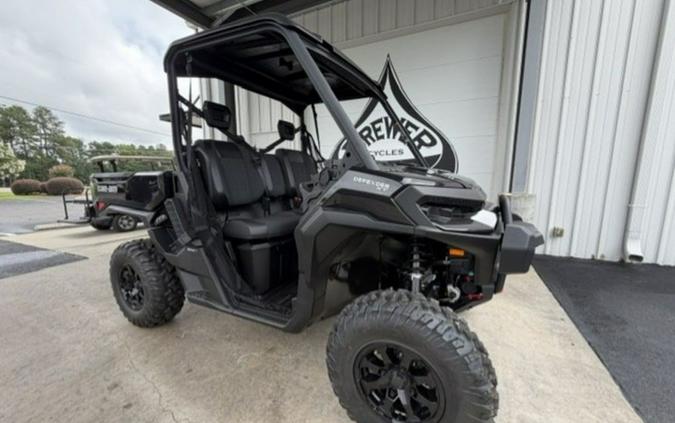 2026 Can-Am® Defender XT HD11