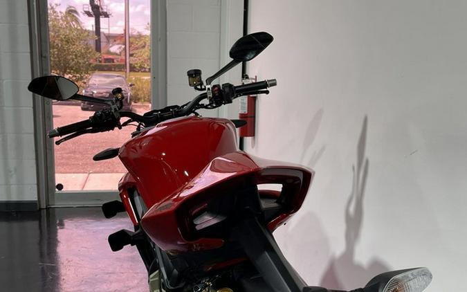 2024 Ducati Streetfighter V4 S Red