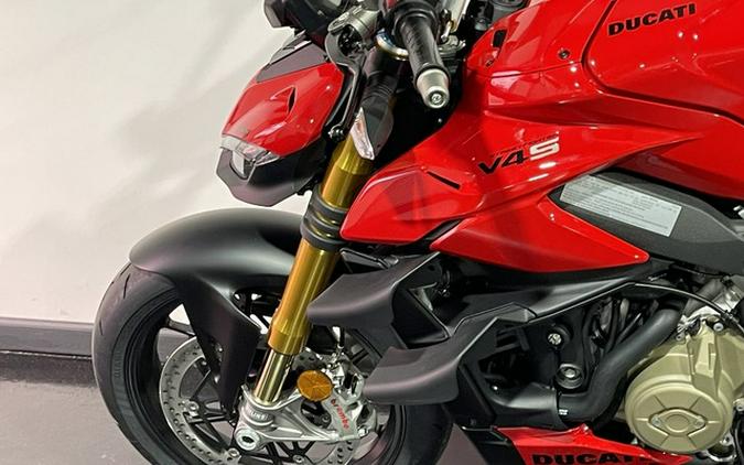 2024 Ducati Streetfighter V4 S Red