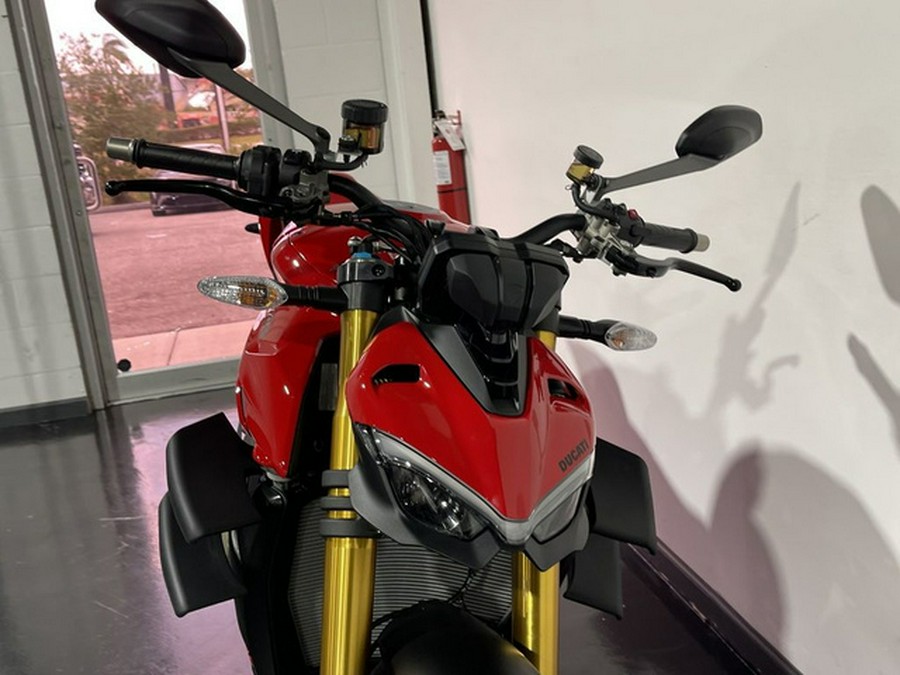 2024 Ducati Streetfighter V4 S Red