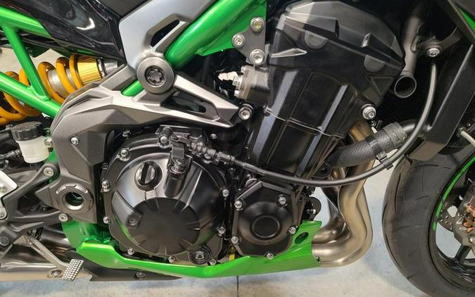 2024 Kawasaki Z900 SE ABS