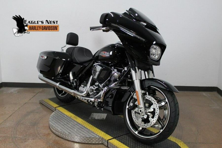 Harley-Davidson Street Glide® 2024 FLHX 84394113 VIVID BLACK