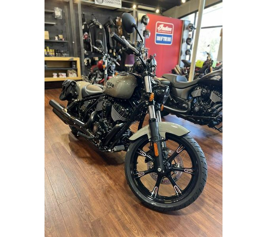 2023 Indian Motorcycle® Chief Dark Horse® Quartz Gray