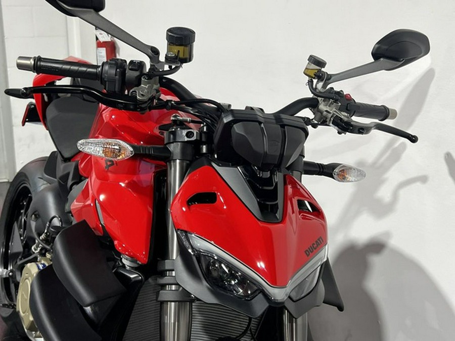 2024 Ducati Streetfighter V4 Red