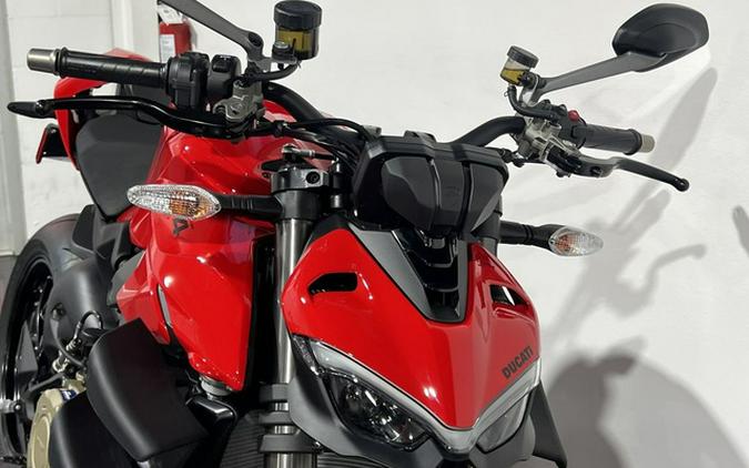 2024 Ducati Streetfighter V4 Red