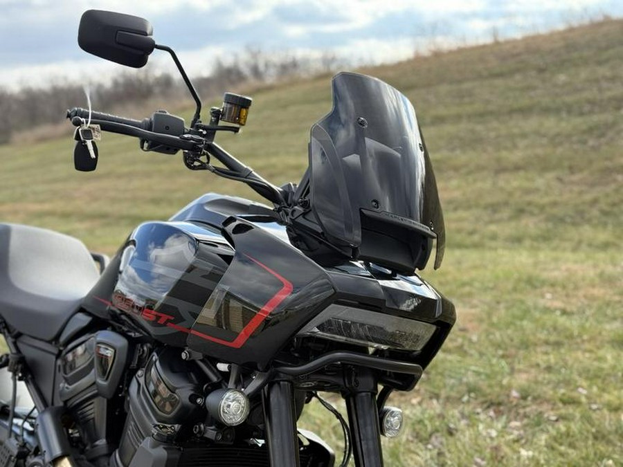 2025 Harley-Davidson® RA1250ST - Pan America® 1250 ST