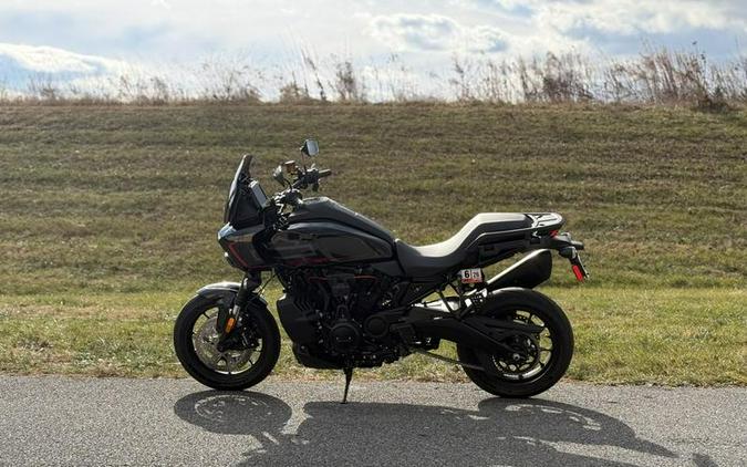 2025 Harley-Davidson® RA1250ST - Pan America® 1250 ST