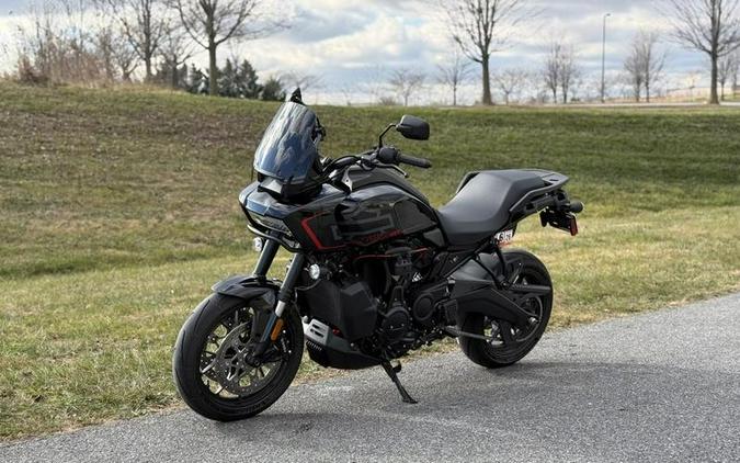 2025 Harley-Davidson® RA1250ST - Pan America® 1250 ST