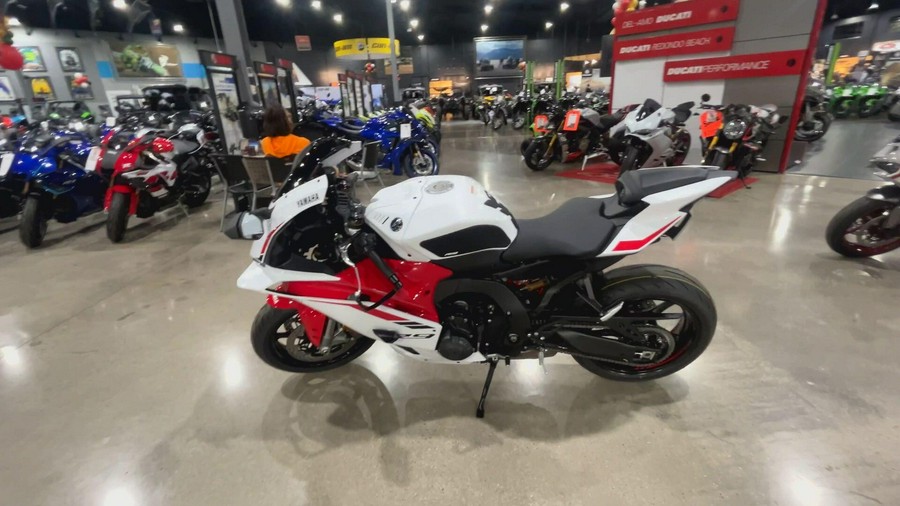 2025 Yamaha YZF-R9