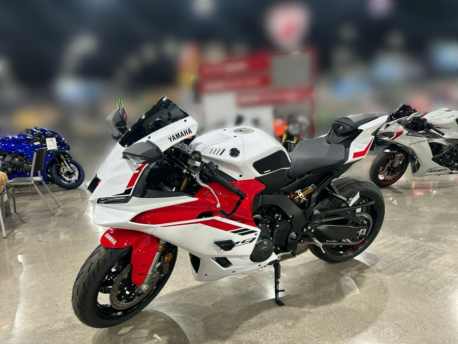 2025 Yamaha YZF-R9