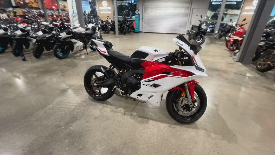 2025 Yamaha YZF-R9