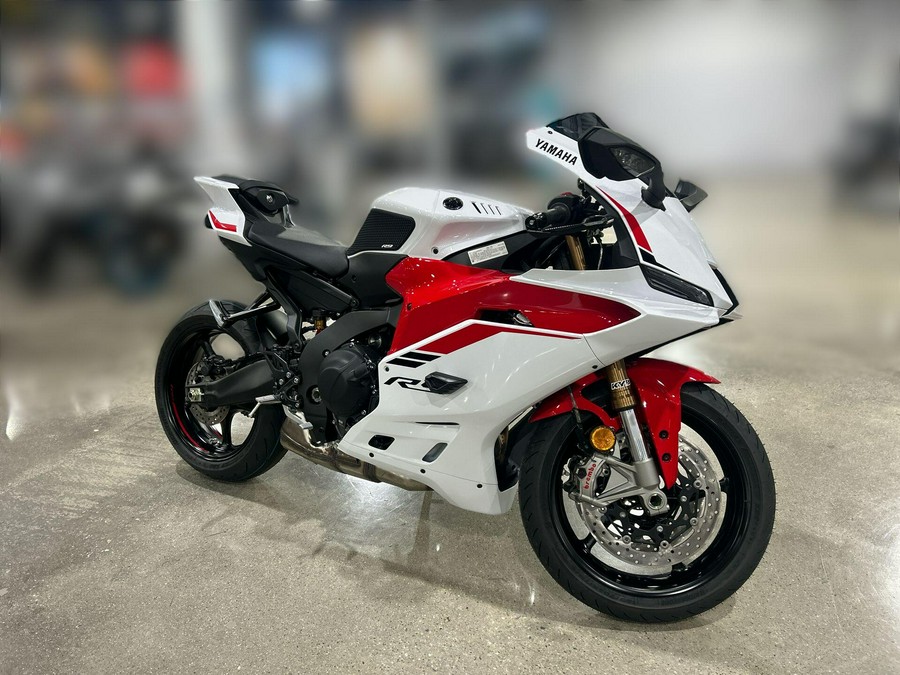 2025 Yamaha YZF-R9