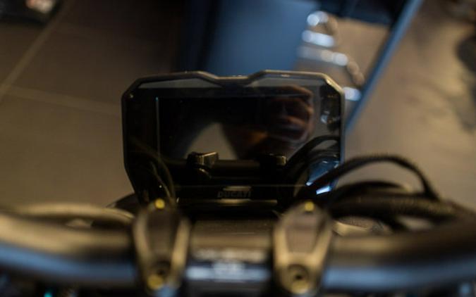 2025 Ducati Streetfighter V4 SP2