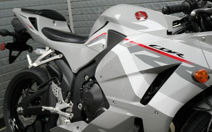 2026 HONDA CBR600RR