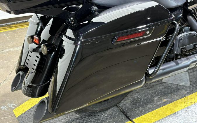 2022 Harley-Davidson® Street Glide® Special Vivid Black - Black Finish
