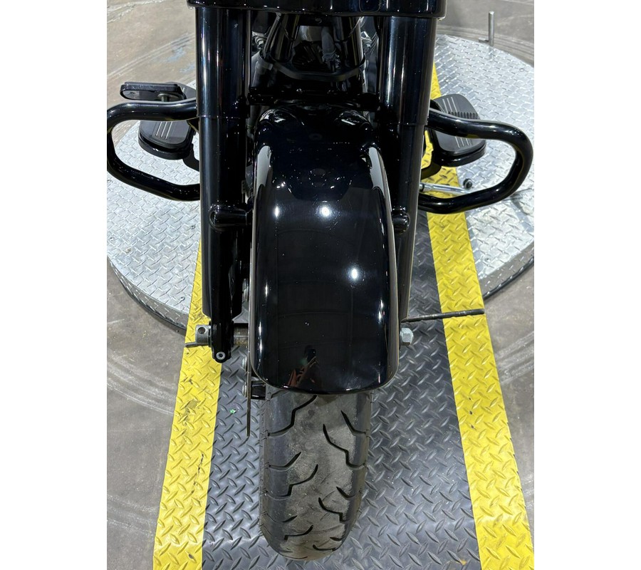 2022 Harley-Davidson® Street Glide® Special Vivid Black - Black Finish
