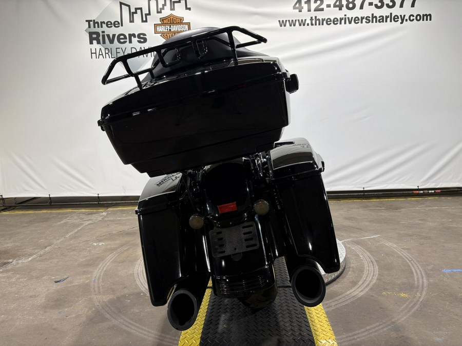 2022 Harley-Davidson® Street Glide® Special Vivid Black - Black Finish