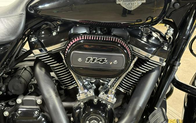 2022 Harley-Davidson® Street Glide® Special Vivid Black - Black Finish