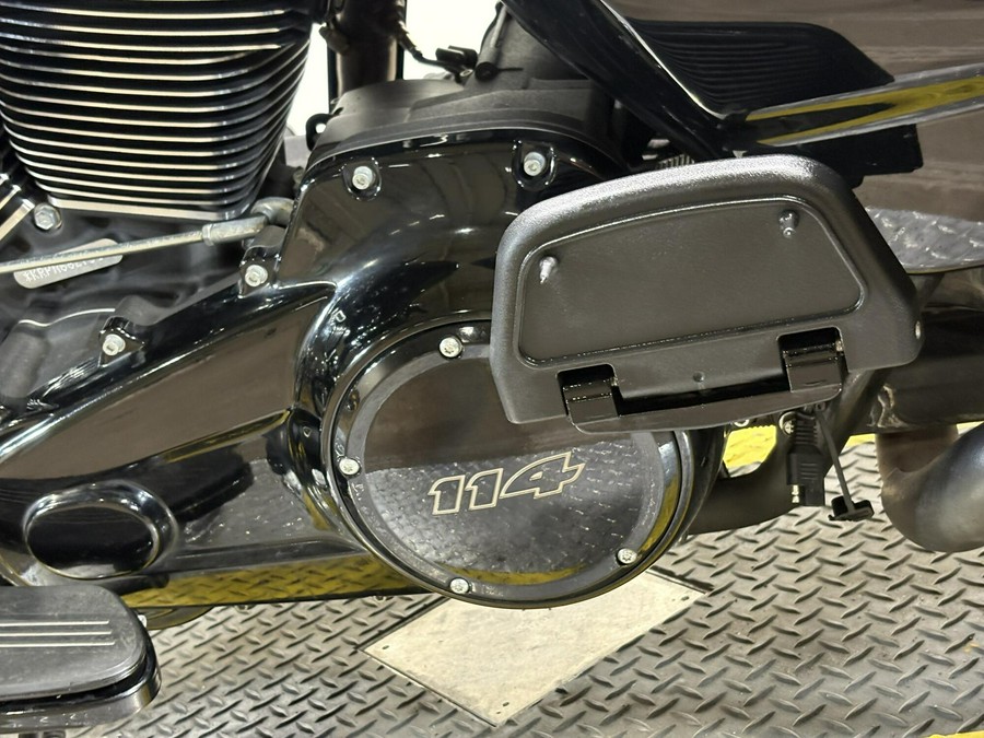 2022 Harley-Davidson® Street Glide® Special Vivid Black - Black Finish