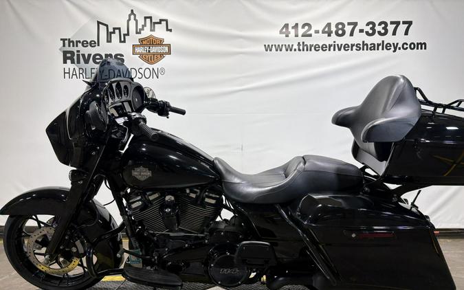 2022 Harley-Davidson® Street Glide® Special Vivid Black - Black Finish
